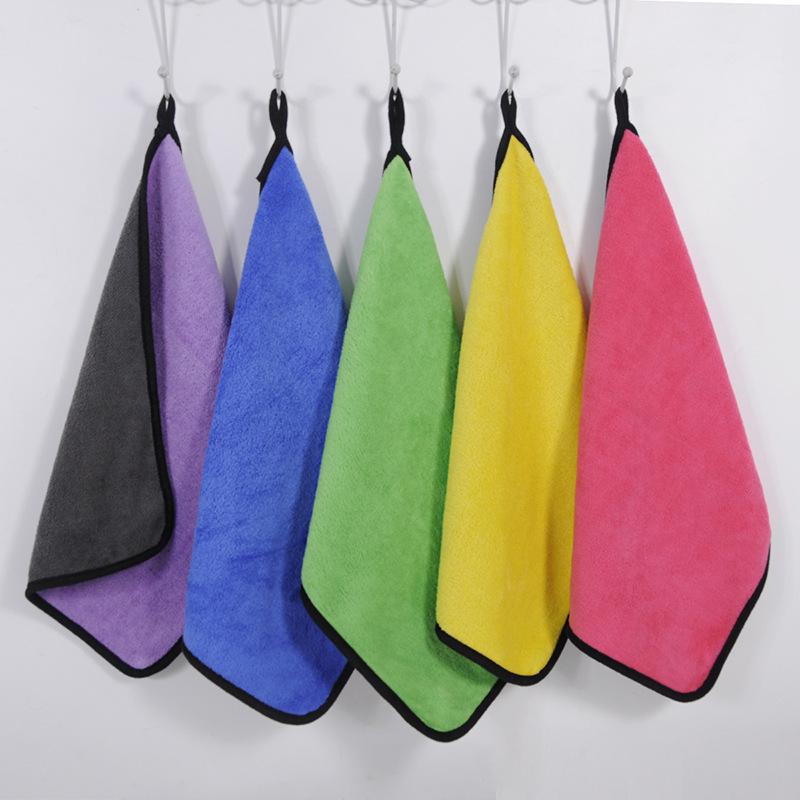 Double-Sided Quick-Dry Coral Fleece Car Cleaning Cloth, Thick and Water-Absorbent Towel.