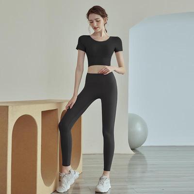 Abiti e completi – Abbigliamento sportivo