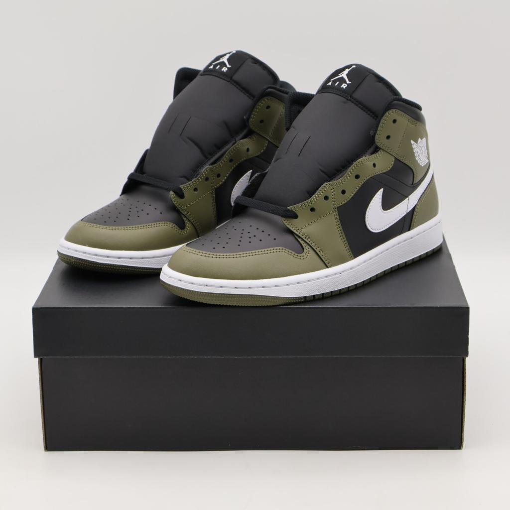 DQ8426-092 Nike Air Jordan 1 Mid Negro Verde Oliva Medio Vela Blanco (De hombre)