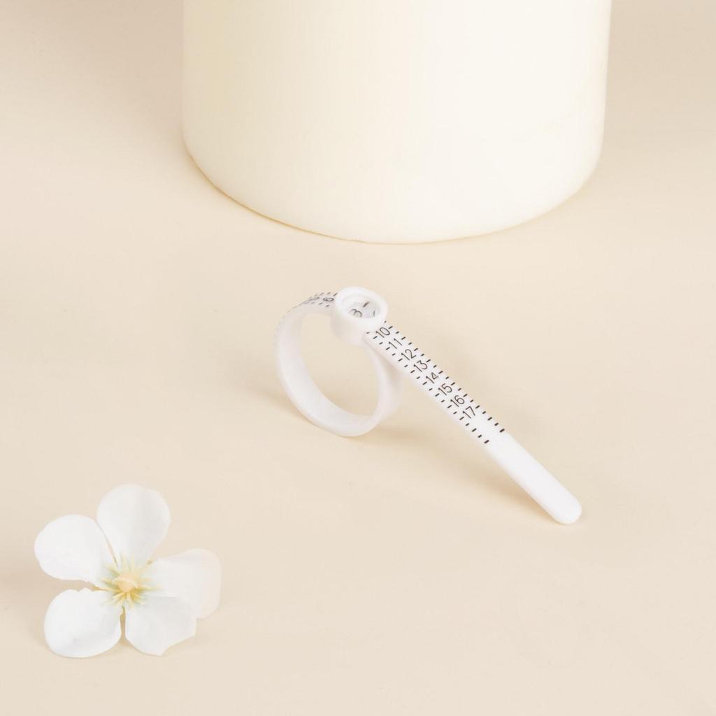Portable Finger Size Measuring Tool with Magnifier Ring