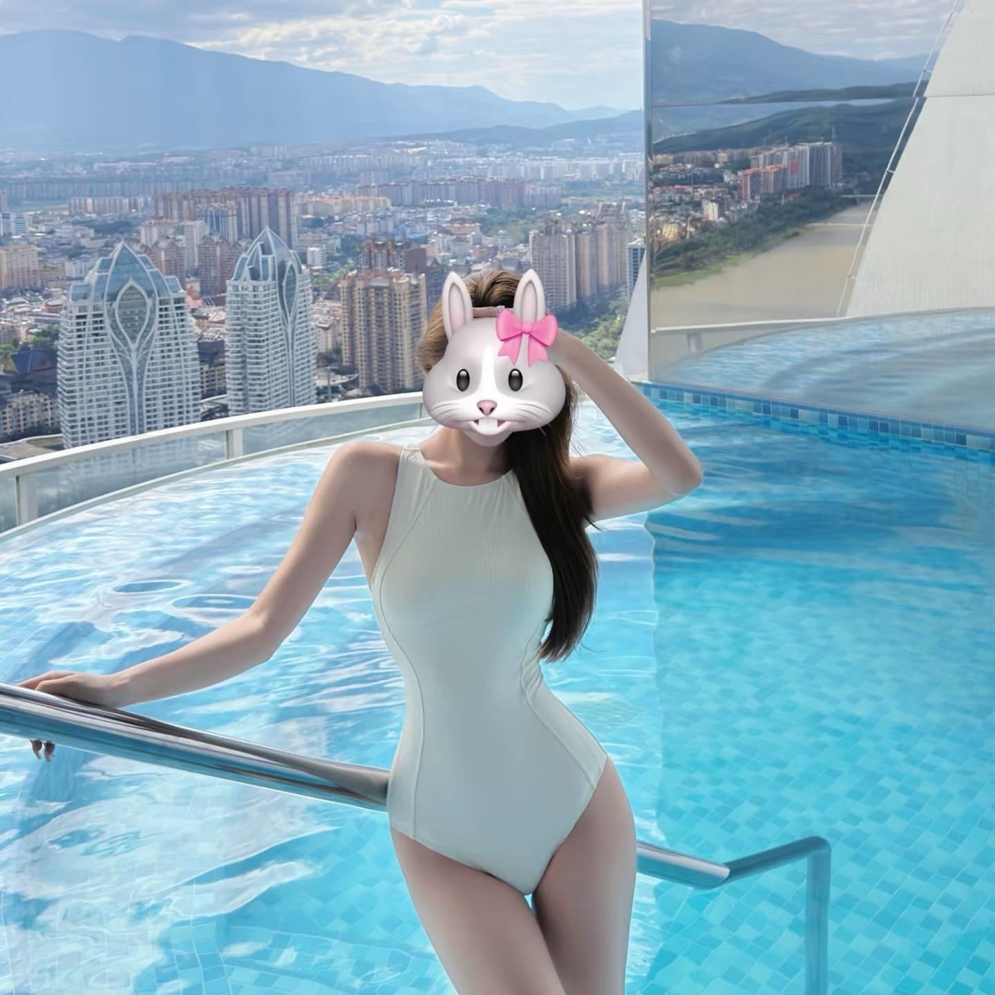 

Moon White racing swimming adult swimming pool bright training backless conjoined triangle slightly fat M белый