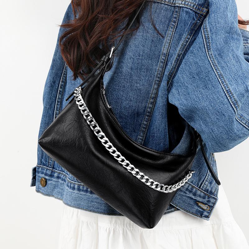 French Underarm Bag Women's 2025 New Fashion Chain Handbag, Simple Casual Retro Shoulder Bag with Simple Texture