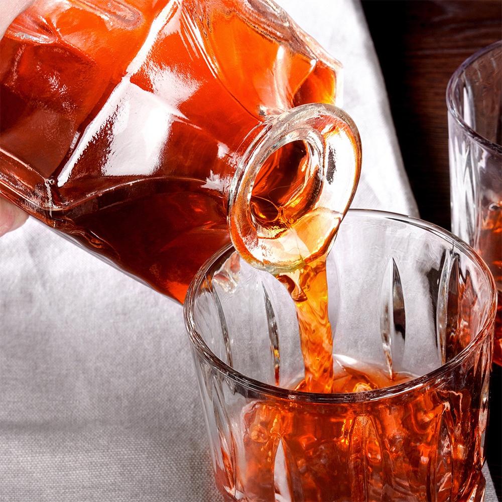 Alcohol Gift Set: Carafe, Whiskey Glasses, Drink Bottle