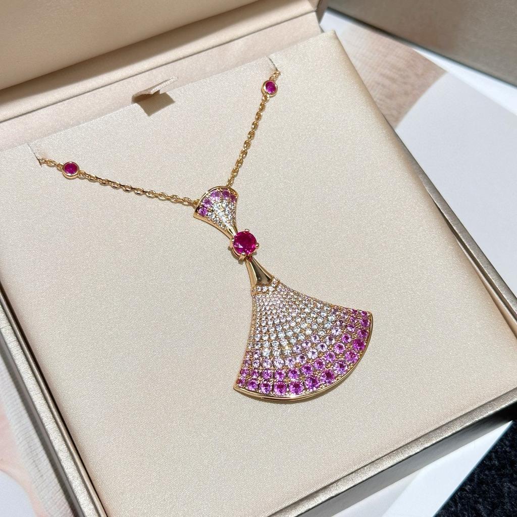 Latest Hot Brand Vintage Women's Necklace Luxury Jewelry For Women Pure 925 Silver Skirt Shape Designer Pendant Chain Necklaces