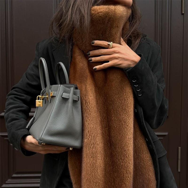 Dolcevita Pelliccia Pelliccia Senzamaniche Gilet Moda Donna Caldo Ispessito Gilet 2025 Signora Lussi Nuovo Primavera Street Party Capispalla