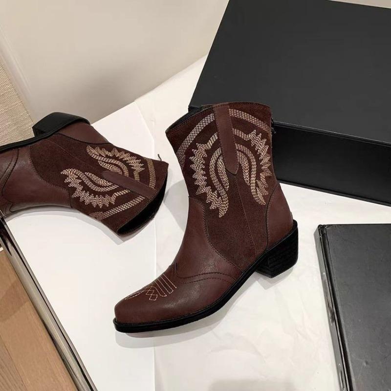 Large Size Embroidered Short Boots for Women's Autumn and Winter New One-pedal Thick Heel Zhuotian Short Boots Martin Boots for Women