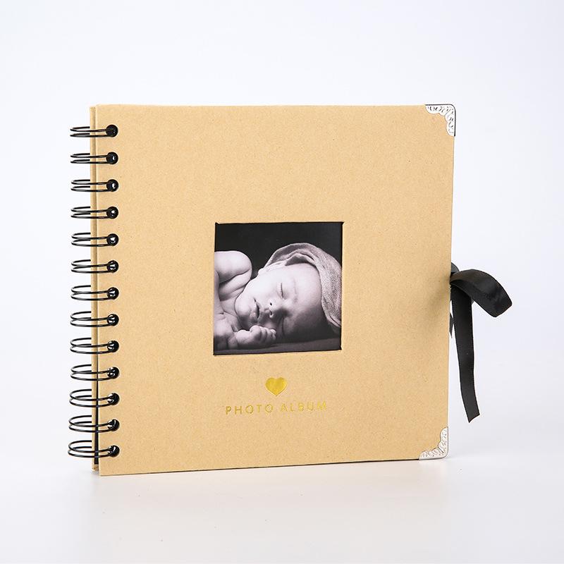 

Шестидюймовый альбом для малыша с окошком, с защитными уголками и украшениями ручной работы – бумага ручной работы для памятных записей о росте малыша 17.5 x 17.5 cm