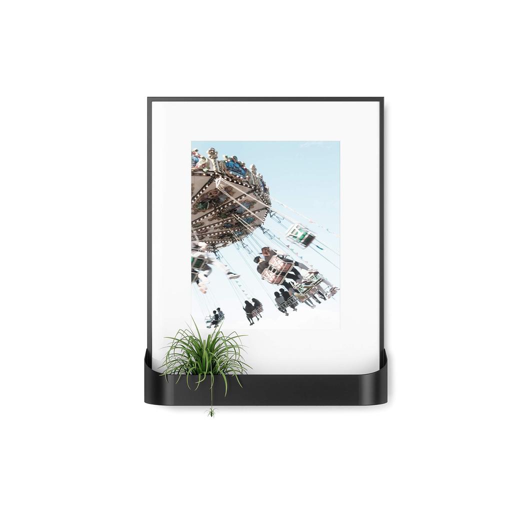 Umbra Wall Display Photo Frame, Black, W36 X D11 X H44cm, MATINEE (Product Code: 21016758040)