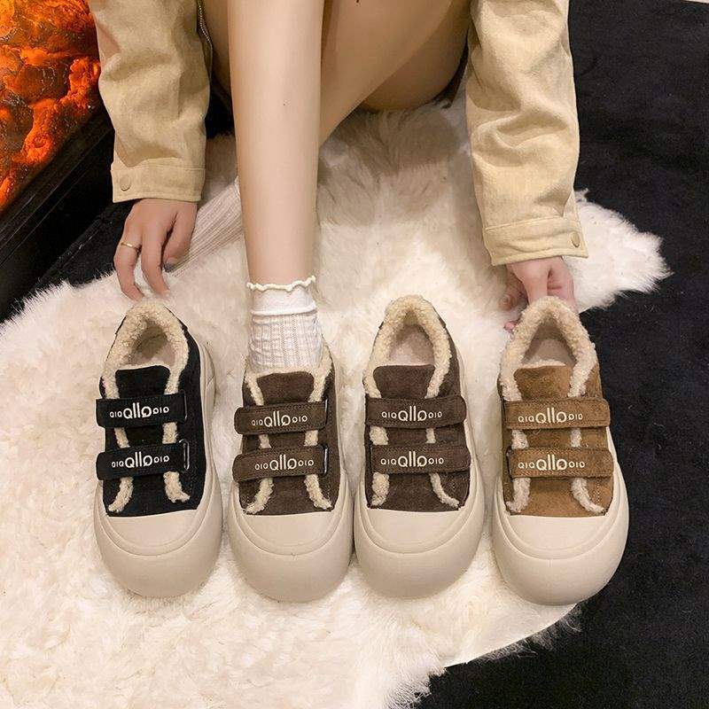 Velcro Sports Board Shoes Women's 2025 Autumn and Winter New Versatile Thick-soled Lightweight Casual Moral Training Shoes Velvet Bread Shoes