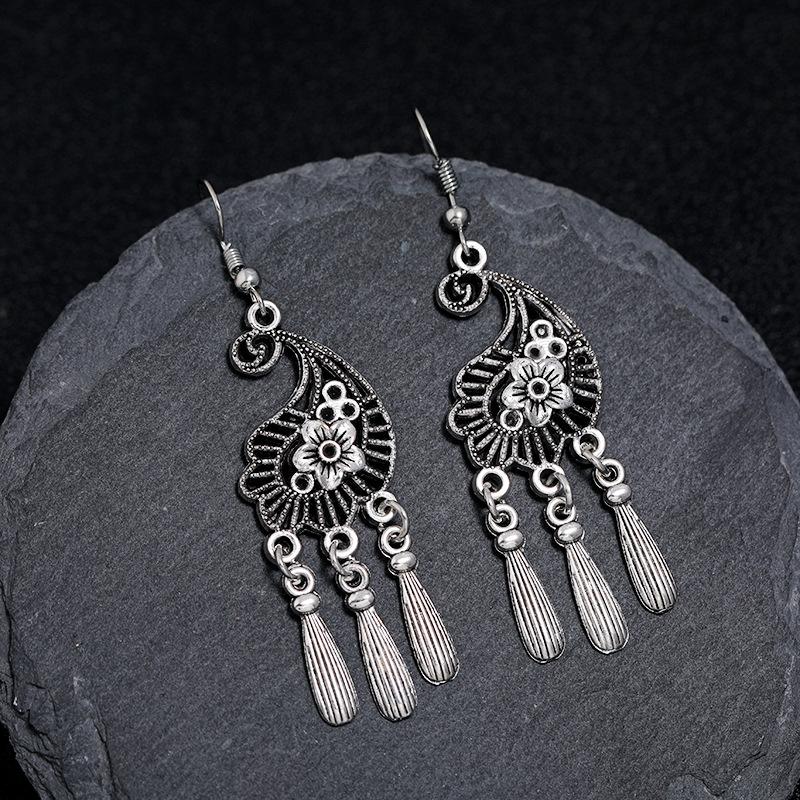 Retro Tibetan silver fringed earrings women's long temperament versatile earrings fashion personality vacation earrings
