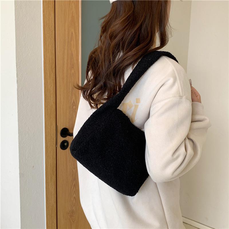 New autumn and winter plush handbag small square bag shoulder bag large capacity solid color personalized niche design