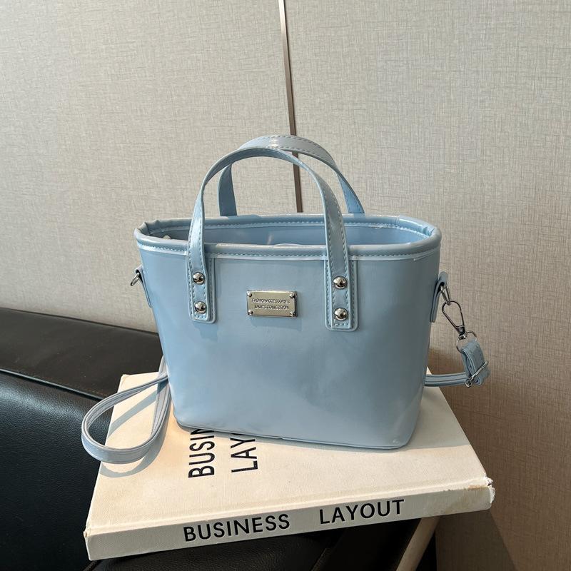 High-end Small Bag Women's 2025 New Fashion Versatile Messenger Bag Spring and Summer Popular Portable Bucket Bag