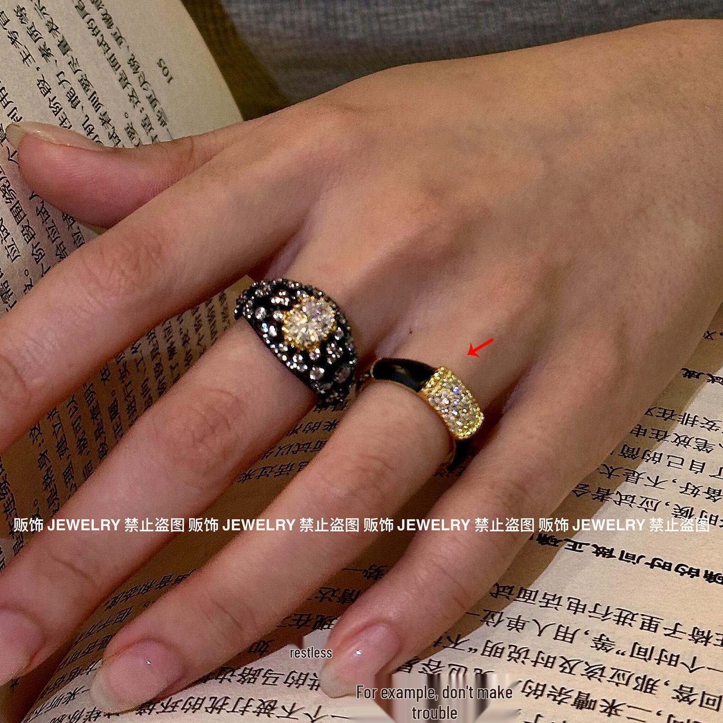 Изысканное черное овальное сверкающее бриллиантовое кольцо с широким ободком для женщин - Винтажный роскошный аксессуар на указательный палец