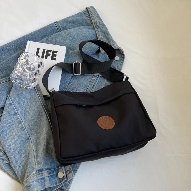 Женская сумка через плечо Легкая сумка-мессенджер Сумка через плечо большой вместимости — фото 9