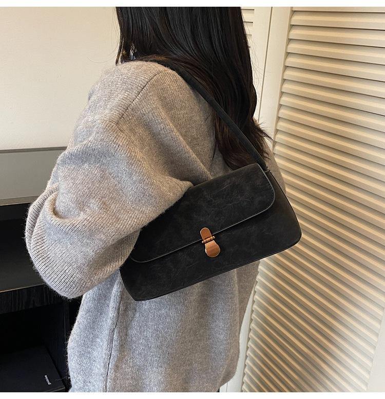 High-end Retro Small Bag Women s Fashionable Commuting All-match Single Shoulder Underarm Handbag Carry 26x9x13