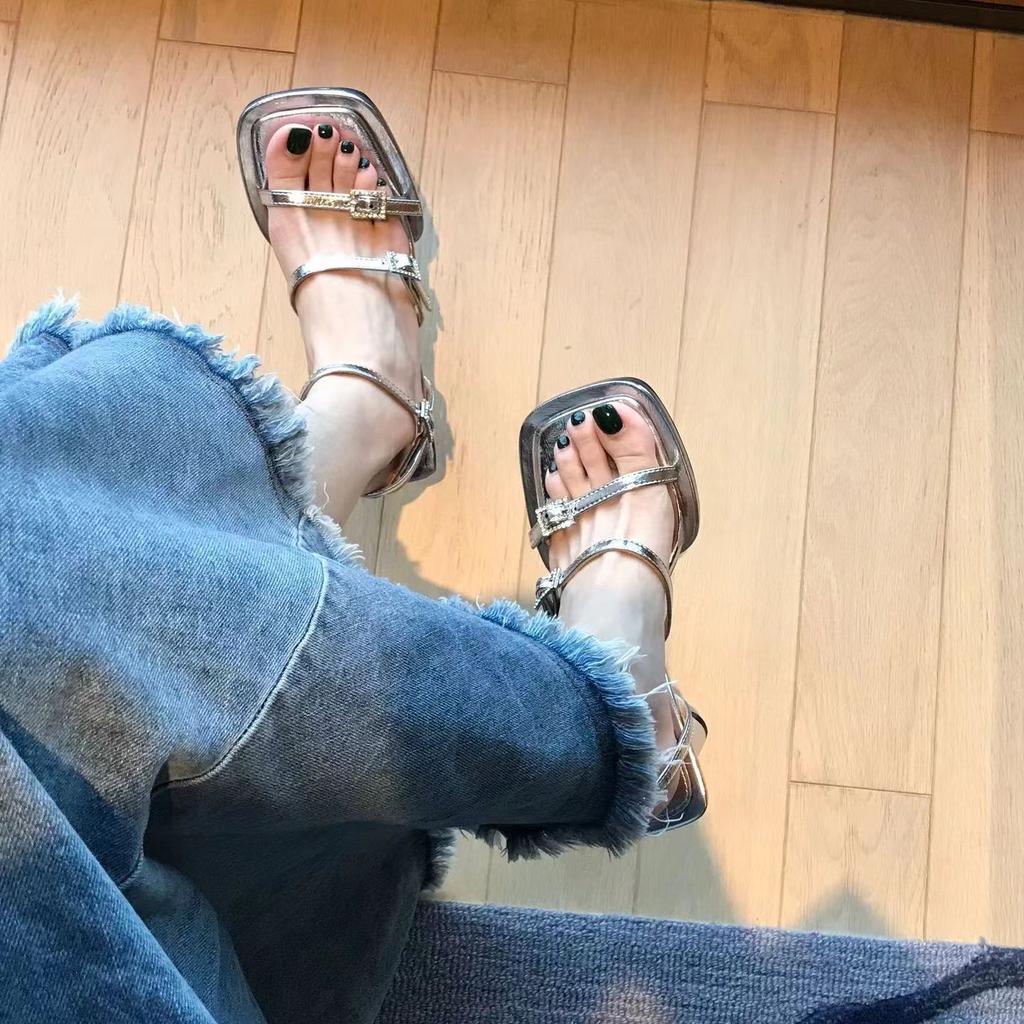 Wow~ summer new fashion high heels are stable enough silver fashion sandals with one-word buckle strap square head round heel
