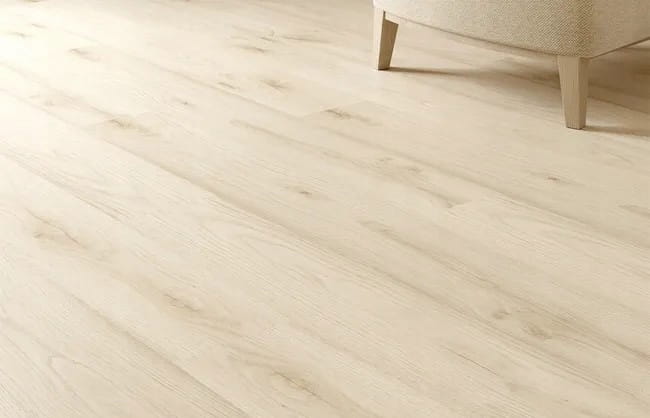 Esteban Oak AC4 7mm laminate flooring