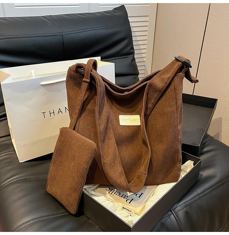 

New women s big bag trendy fashion corduroy shoulder bag large capacity tote bag going out