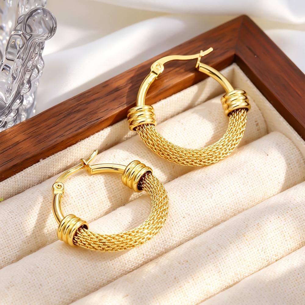 Elegant European-American Hoop Earrings: 2022 Trendy Large Round Accessories with Exaggerated Style for Women