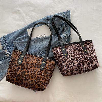 High-quality Leopard Print Bag New Retro Bag Fashionable Shoulder Bag Niche Commuter Tote Bag