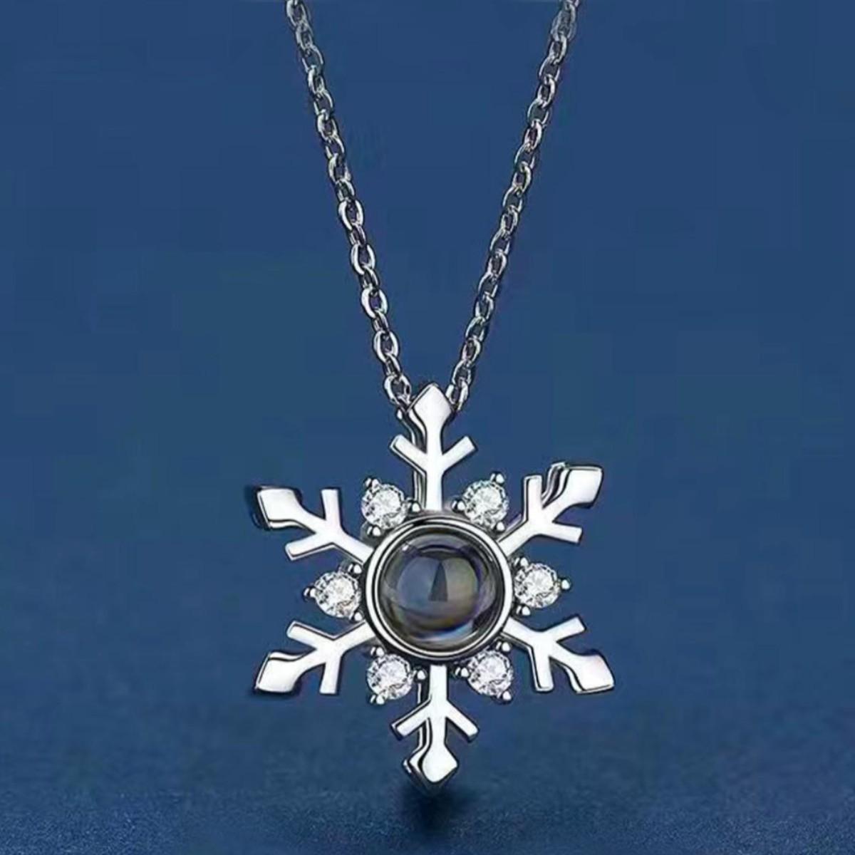 Snowflake Projection Pendant Necklace 100 Languages I Love You Premium Clavicle Chain Romance Premium Durable Quality
