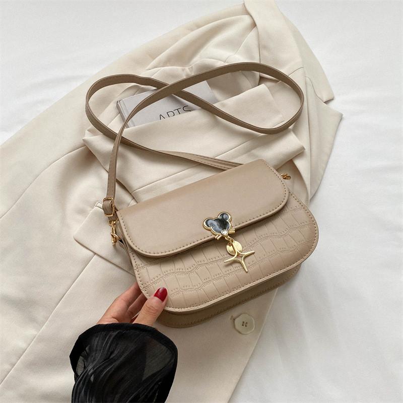 Chic Fashionable Saddle Bag Elegant Crossbody Purse For Everyday Street Style хаки