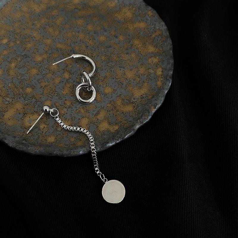 Temperament Advanced Asymmetrical Earrings Design Sense Female Simple Sweet Cool Girl Hip Hop Style Earrings