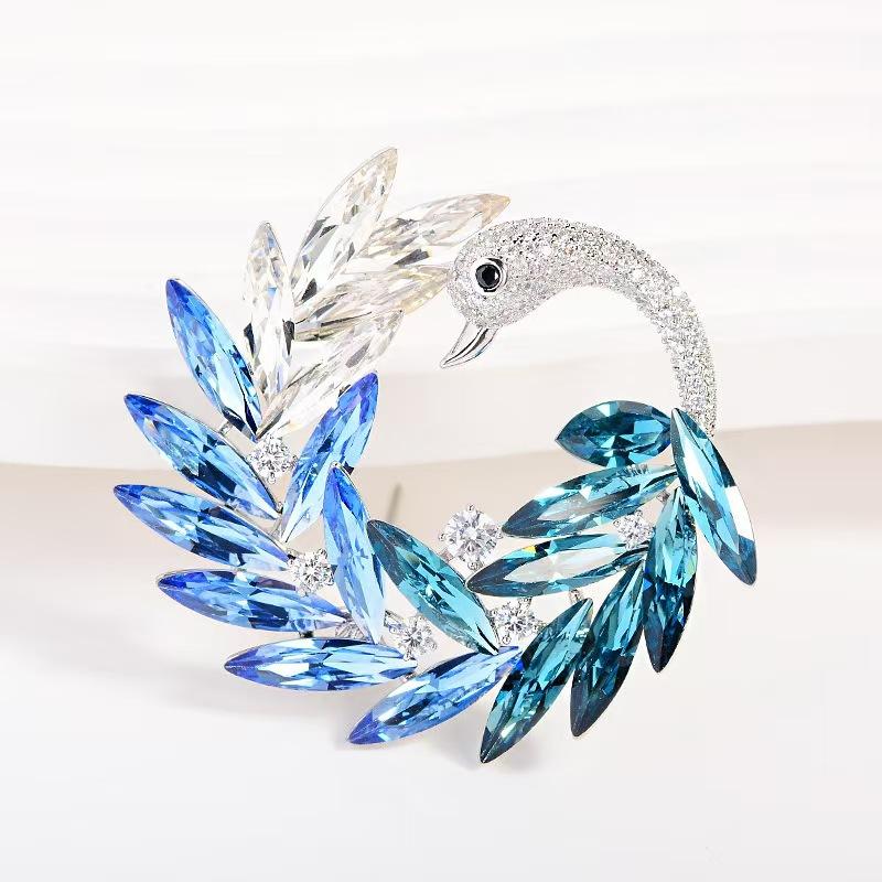 Light luxury versatile imitation crystal swan brooch retro gradual change blue swan jacket corsage ring pin