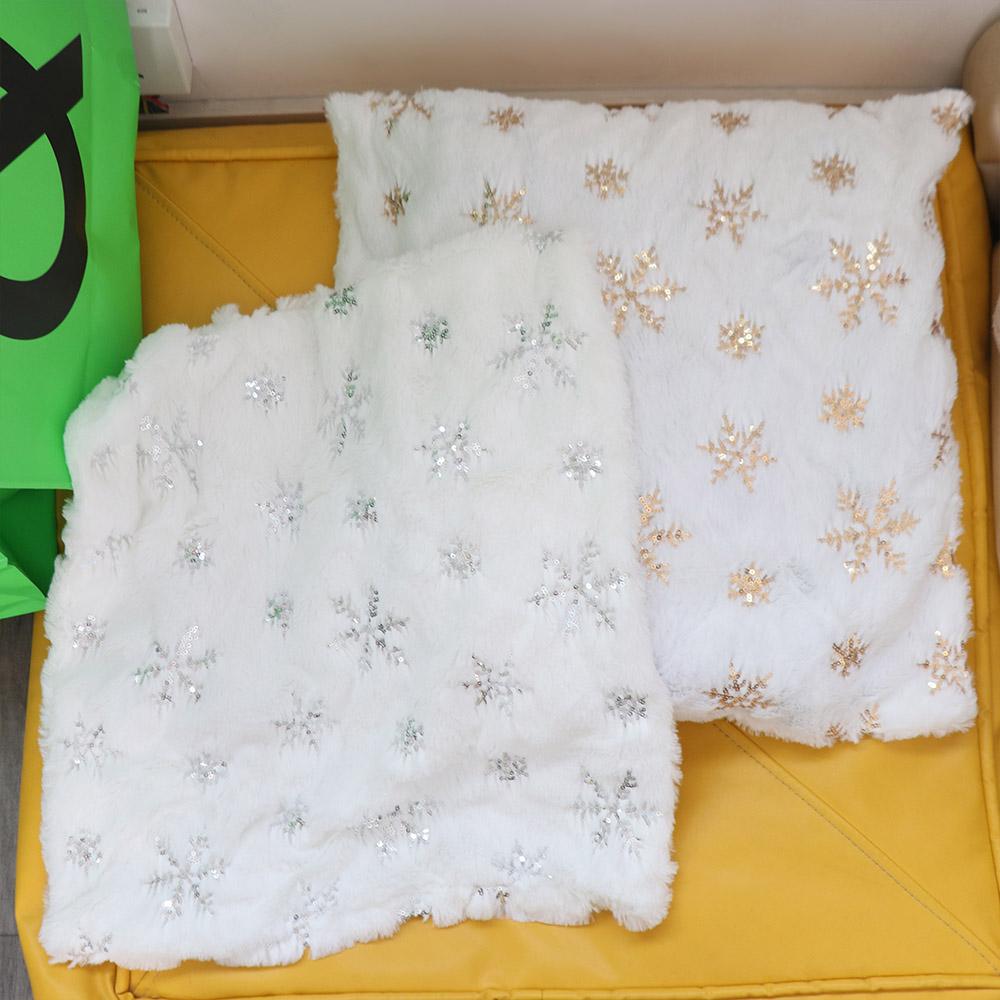 Home Decor Snowflake Christmas Plush Pillowcase INS Style Square Throw Pillowcover White Cushion Cover Living Room/Office