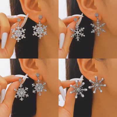 Winter Fashion Creativity Imitation Diamond Inlaid Snowflake Earrings For Women
