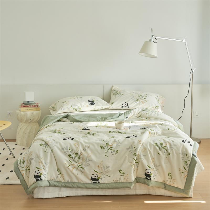 100% Cotton Animal Botanical Print Summer Comforter Comfortable Soft Breathable and Lightweight Quilted and Machine Washable