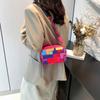 Tegoroczna popularna modna mała świeża torba dojazdowa w stylu zagranicznym 2024 lato nowa moda retro listonoszka mała kwadratowa torba damska