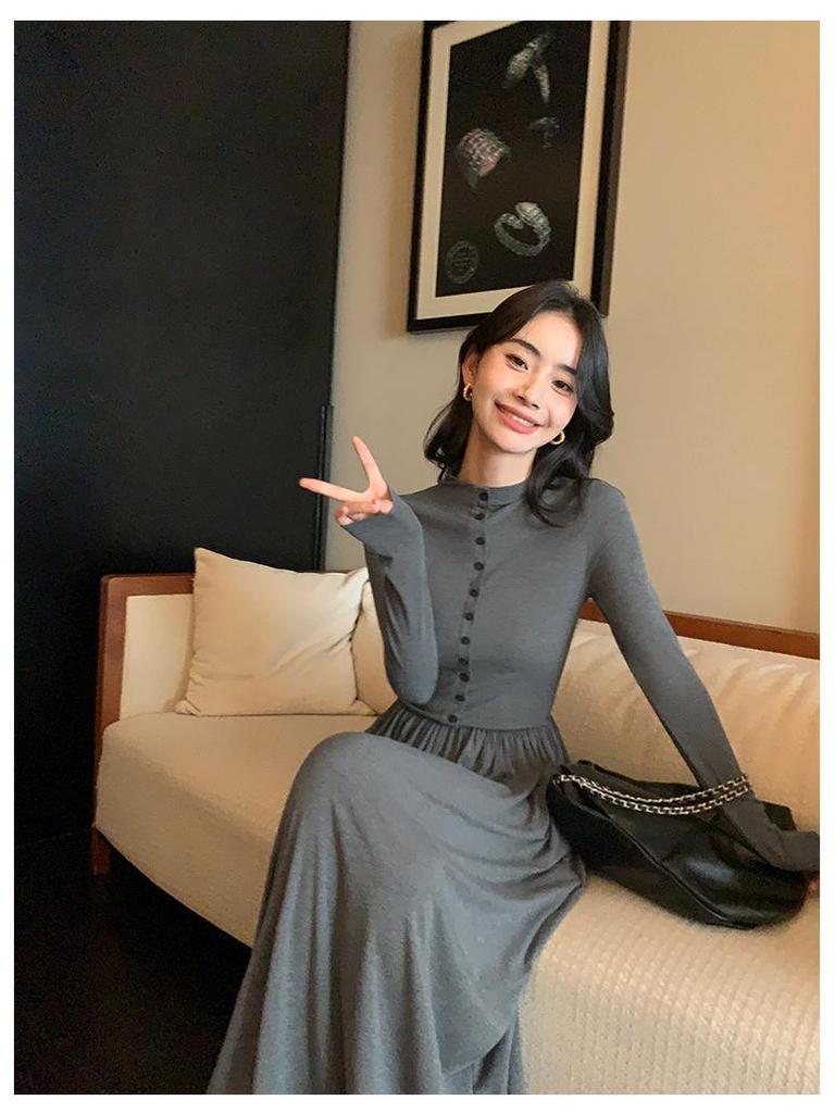 Elegant French Black Knit Long-Sleeve Dress for Women - Early Autumn, Waist-Cinching, Perfect Inner Wear or Base Layer Skirt