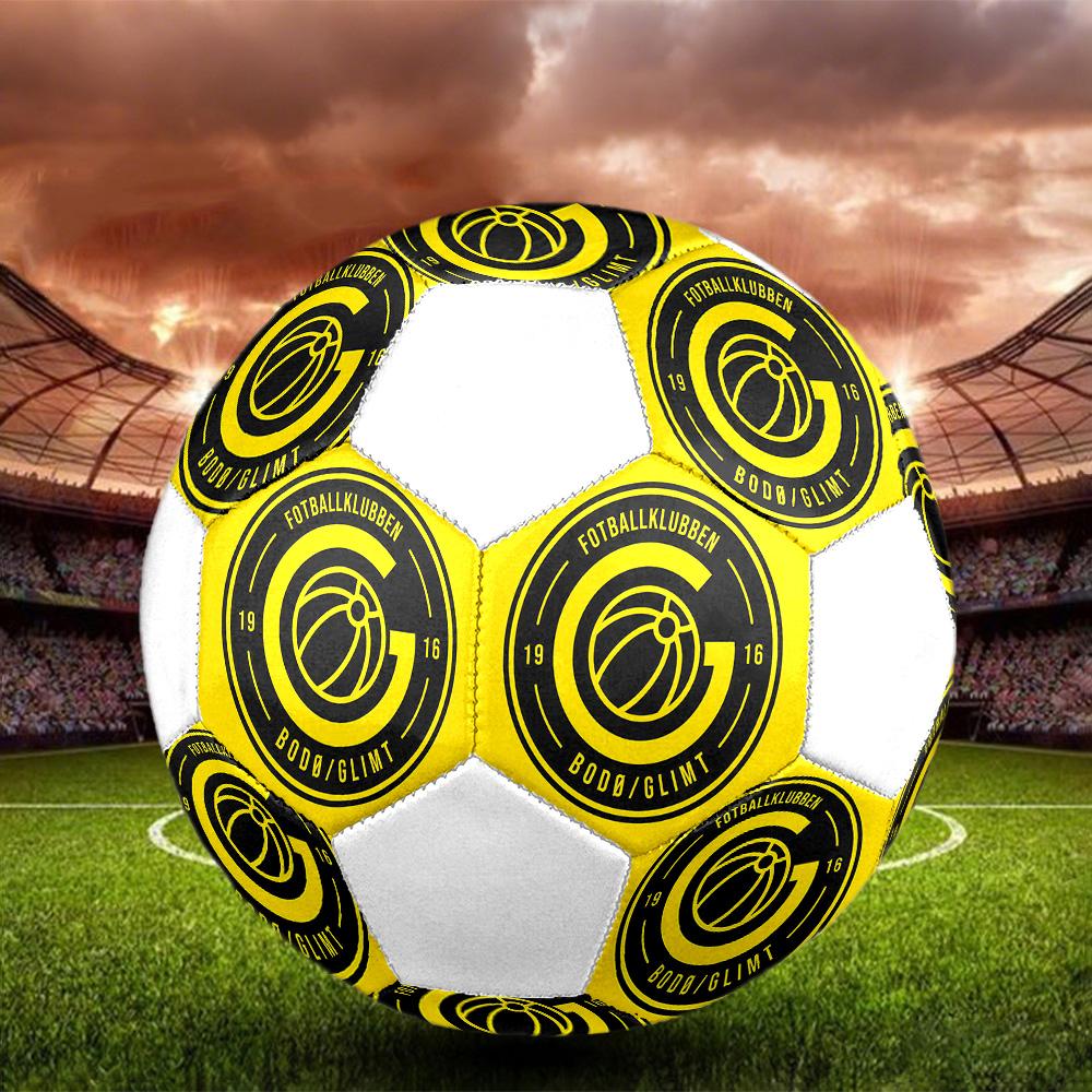 1PC Glimt Size 5 Soccer Ball PrahaIndoor Soccer Ball Colorful All Ages Machine Stitched PVC Competition Ready Durable High-Bounce