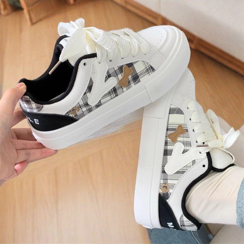 

Comfortable women s shoes Original casual board shoes Little white shoes 2025 New platform-soled sports casual shoes Versatile canvas shoes 35