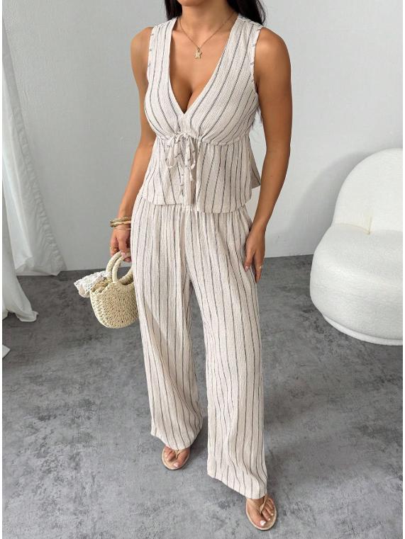 

Off-White Vertical Stripe Drawstring Vest and Long Pants Set - European & American Style M