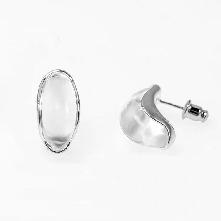 

Элегантные Ретро Прозрачные Хрустальные Пусеты: Серьга-кафф в стиле Old Money С-образной формы с нишевым дизайном