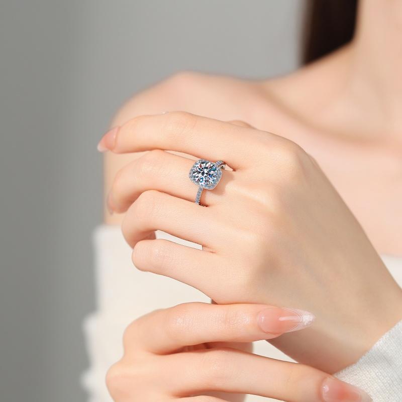 Classic Style S925 Sterling Silver GRA Certificate 2CT Round Cut VVs1 Moissanite Halo Engagement Ring for Women Jewelry