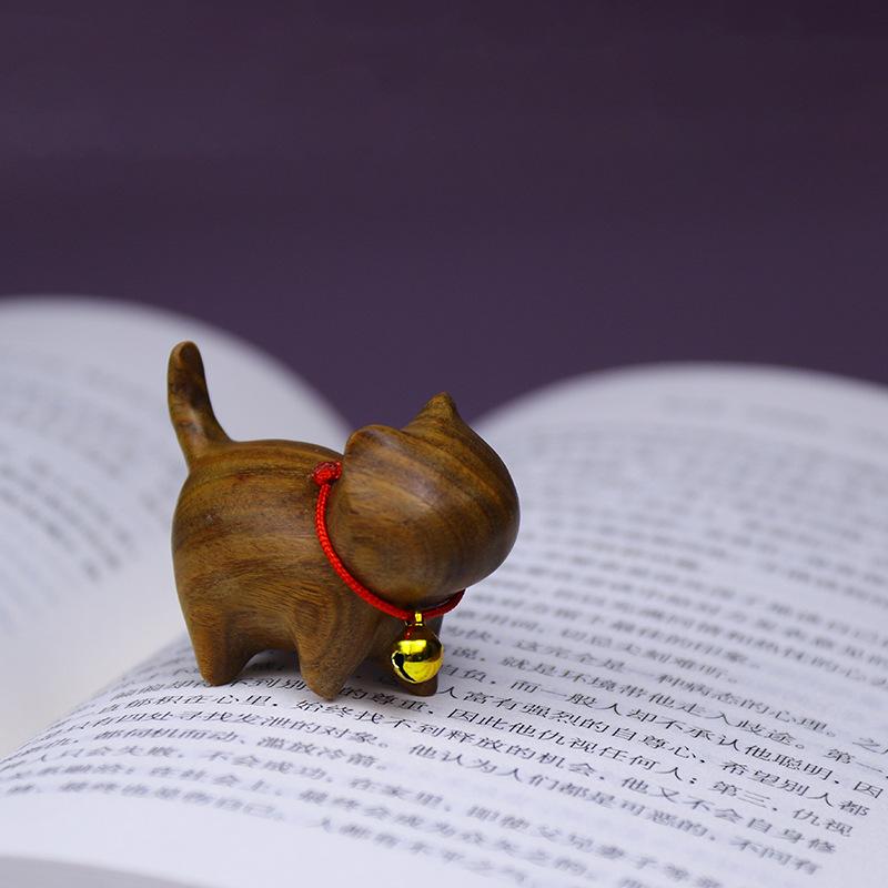 Miniature Cute Mouth Covering Cat Wooden Cat Decor Small Deer Desktop Ornament Creative DIY Pendant Accessories New Year Gift