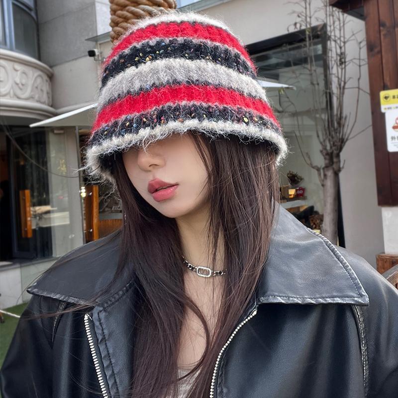 Contrast color splicing plush knitted hat women's new autumn and winter fashion temperament show face small ear protectors wool bucket hat