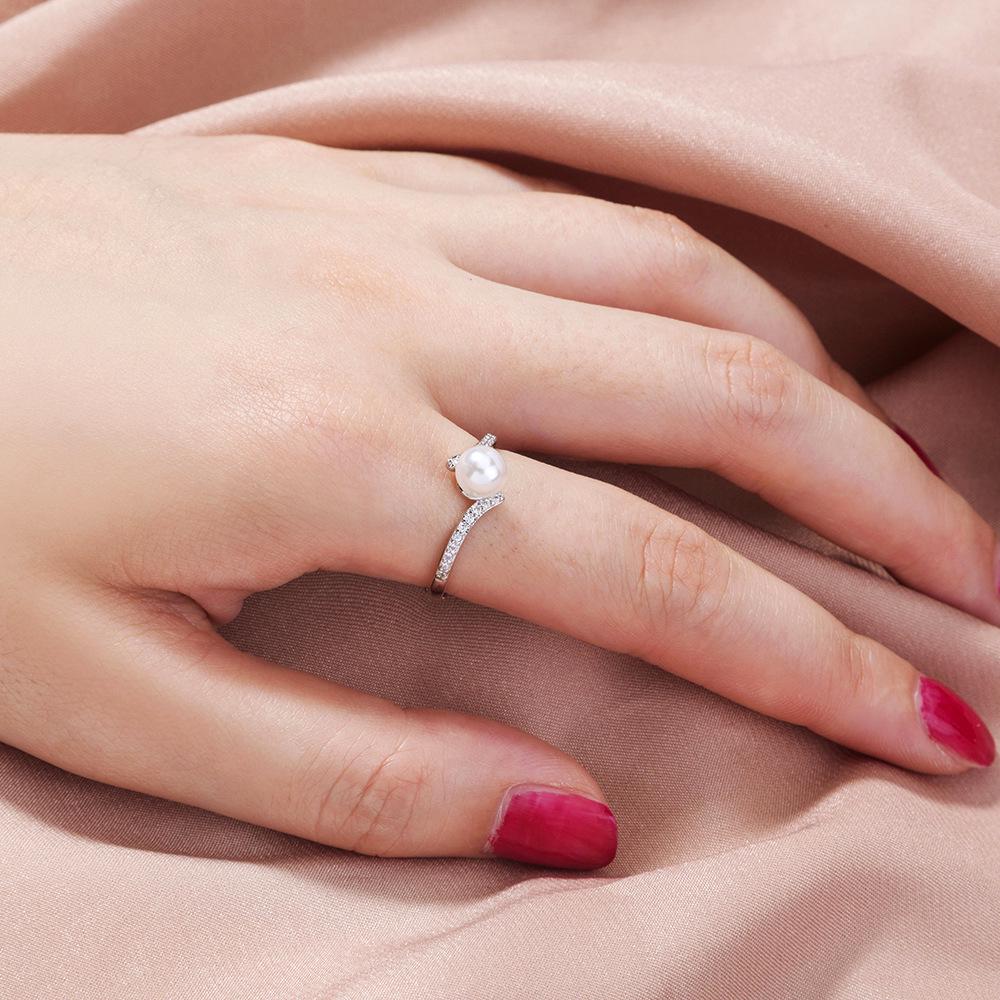 Gold-Plated Zircon Retro Ring for Women - European & American Style Index Finger Accessory