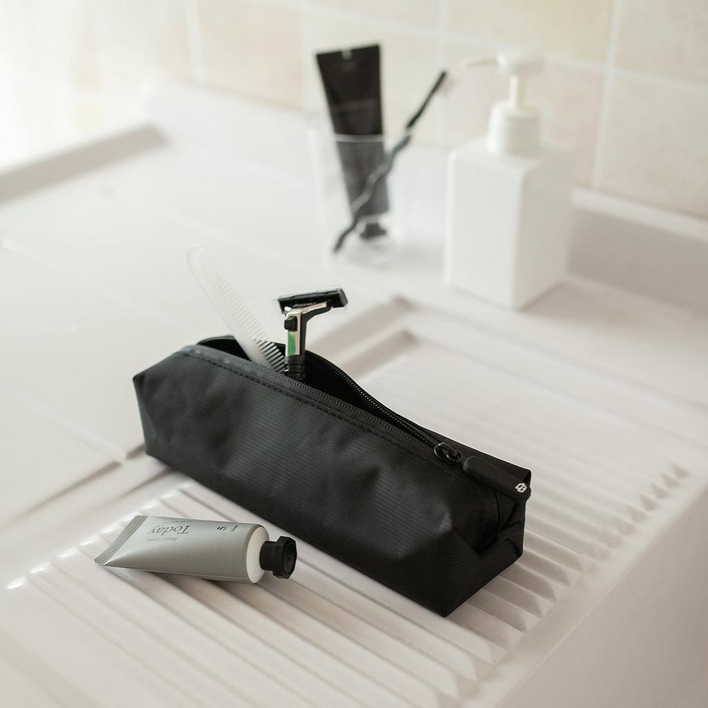 Comfyable Small Toiletry Bag for Men, Slim Mini Toothbrush Case, Mini Dopp Kit Bag for Electronics, Tech, Gym, Water-Resistant Essentials Pouch, Black