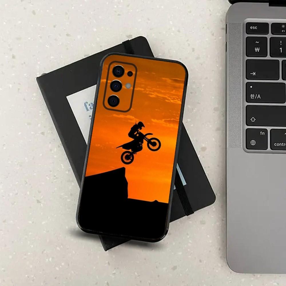 Motocross Motorcycle Dirt Bikes Phone Case For Samsung S24,S21,S22,S23,S30,Ultra,S20,Plus,Fe,Lite,Note,10,9,5G Black Soft Cover