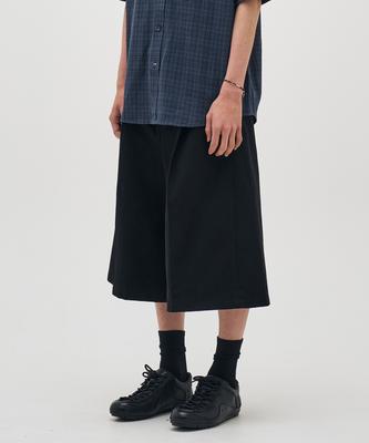 BASEMOMENT Long Wide Chino Bermuda Pants Black