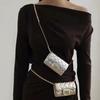 Zaawansowana torba crossbody mała kwadratowa z siatką diamentową w stylu light luxury, niszowa wykwintna torebka na pas z łańcuszkiem, modna i wszechstronna mini portmonetka na karty, portfel zero