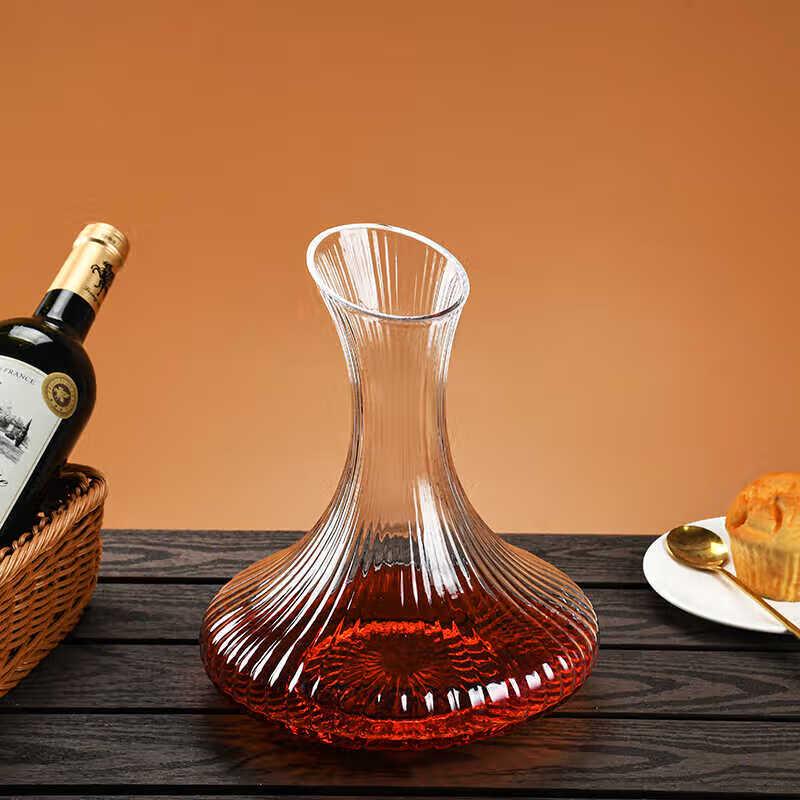 Taozhi Striped Glass Wine Decanter