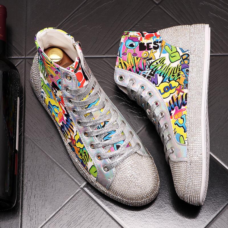 Fashion New Men High Top Ironing Dril Graffiti Board Spirit of Th E Young Man Dazzle Color Leather Low-top Casual Shoes A8