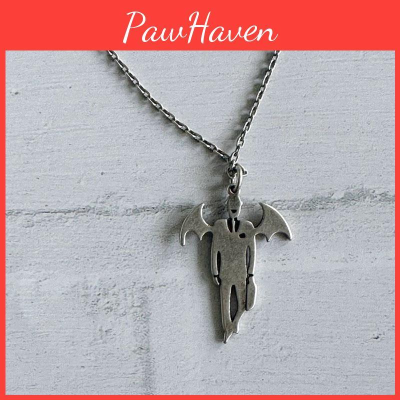 Halloween Vampire Mythology Pendant Necklace With Wing Motif For Costume Accessory