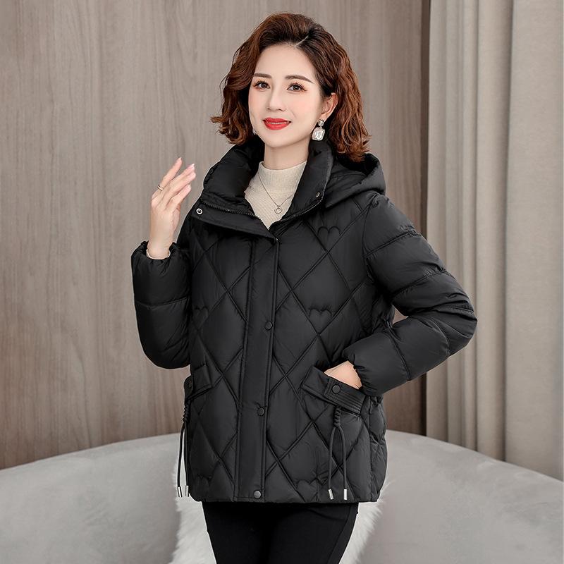 

2025 зимняя утолщенная и теплая пуховая куртка женская короткая хлопковая куртка в зарубежном стиле свободная новая стеганая куртка XL чёрный