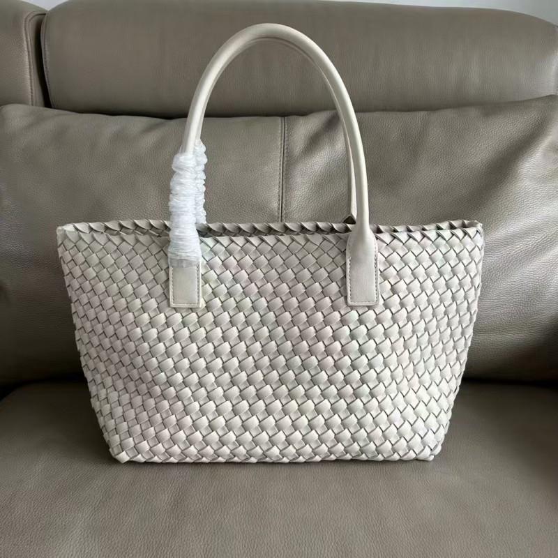 2024 Cross-border New Hand-knitted Women's Bag Large-capacity Commuting Tote All-matching Portable One-shoulder Underarm